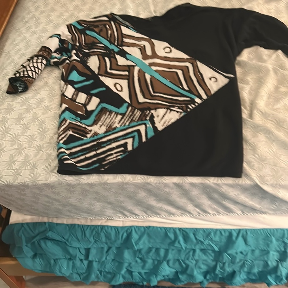 Lafayette 148 Geometric Patterned Black and Blue cotton Top med